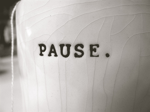 pause-1